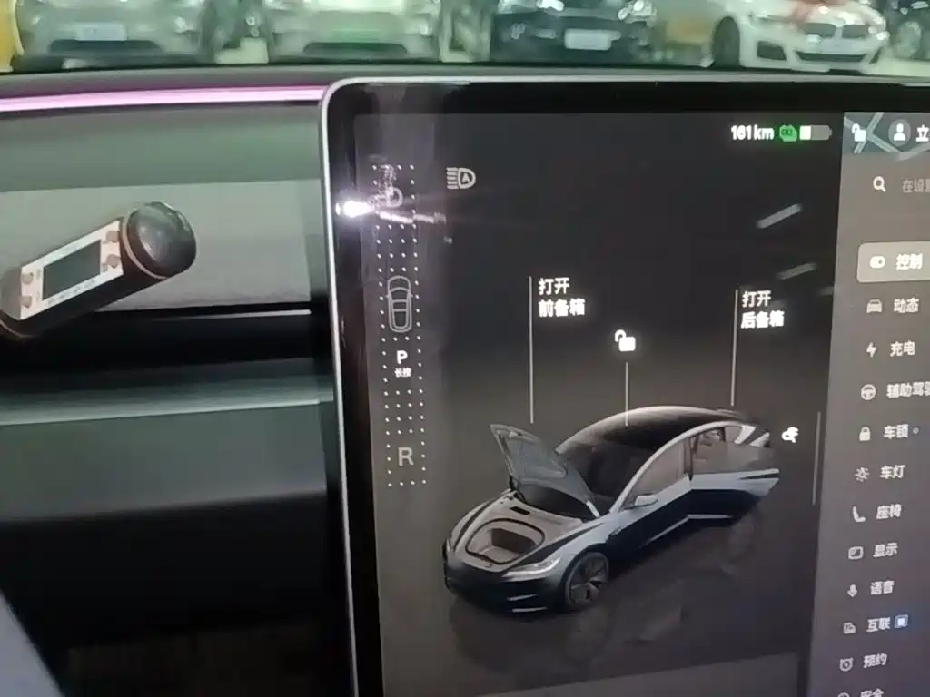 Tesla Model 3 — миниатюра 14