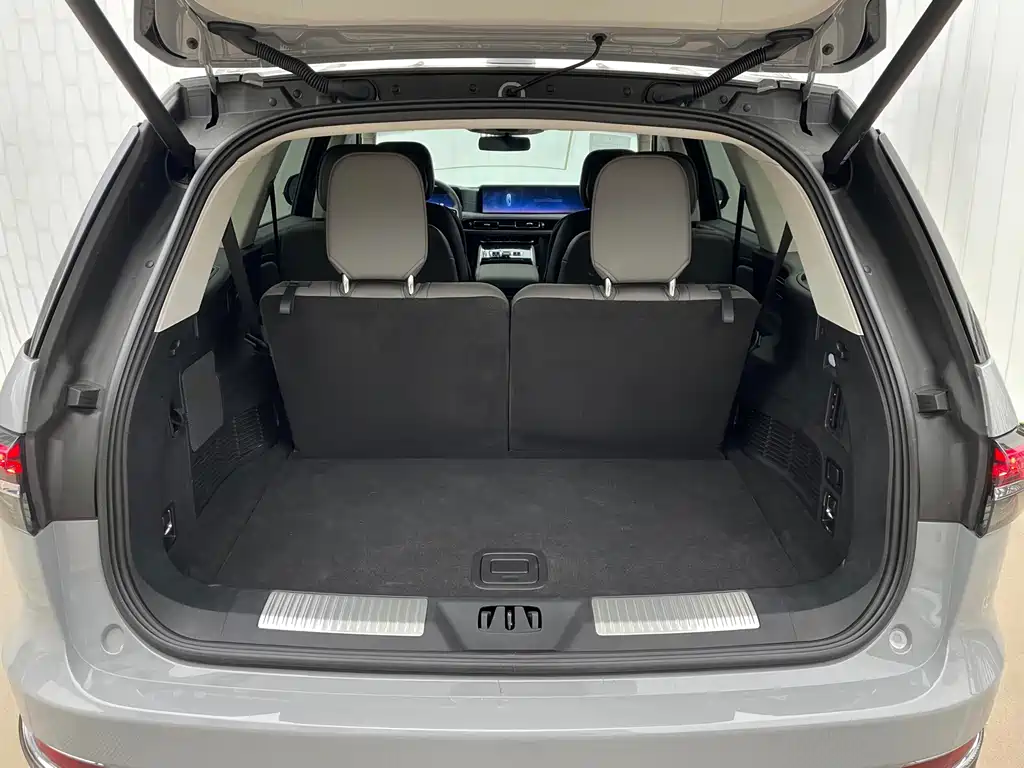Lincoln Aviator — миниатюра 9