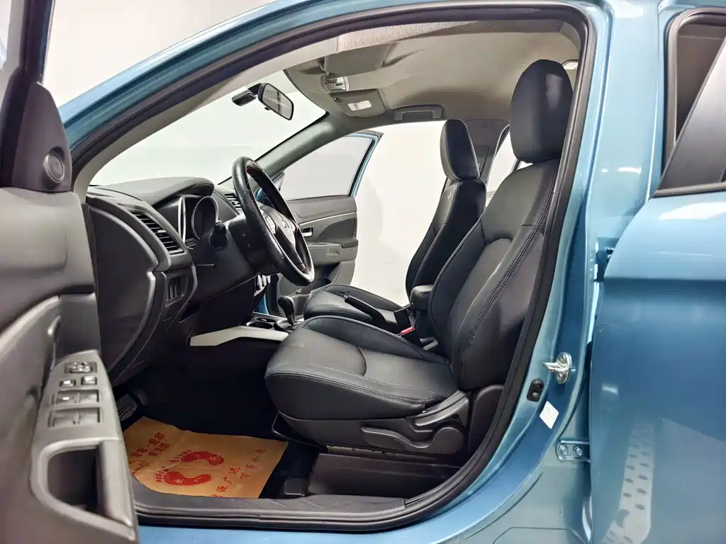 Mitsubishi ASX — миниатюра 10