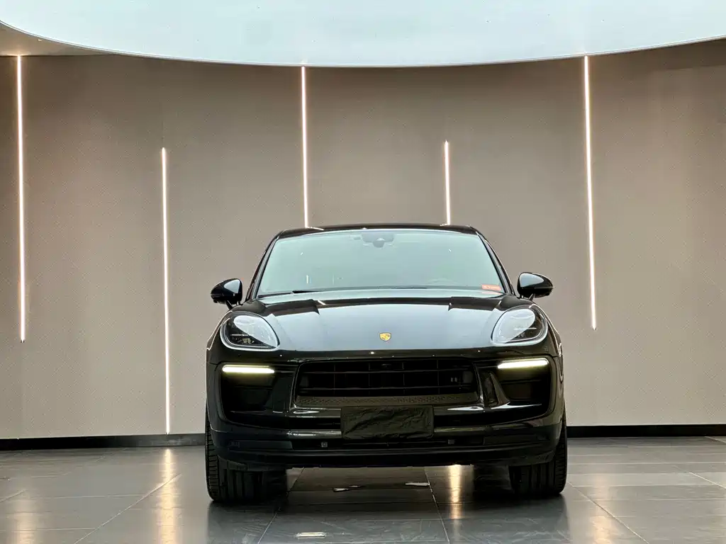 Porsche Macan — миниатюра 2