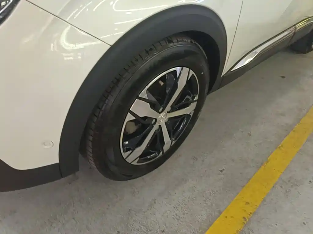 Peugeot 4008 — миниатюра 23
