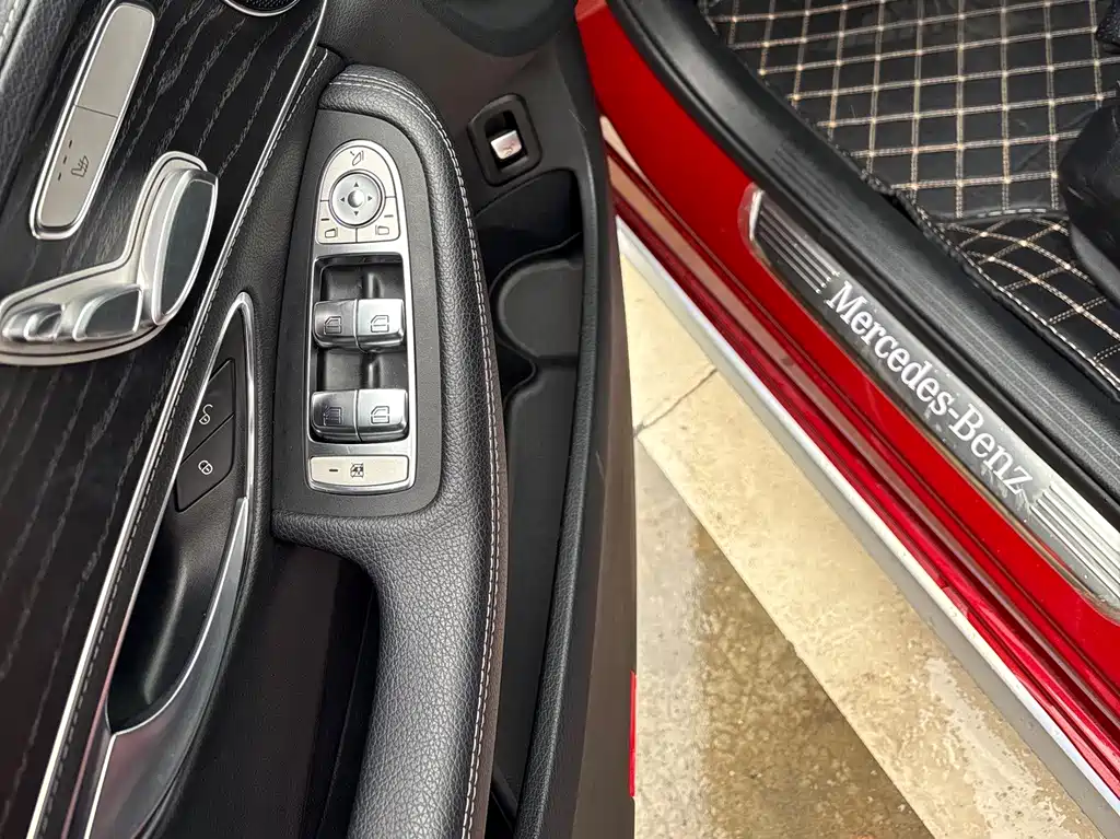 MERCEDES-BENZ C CLASS