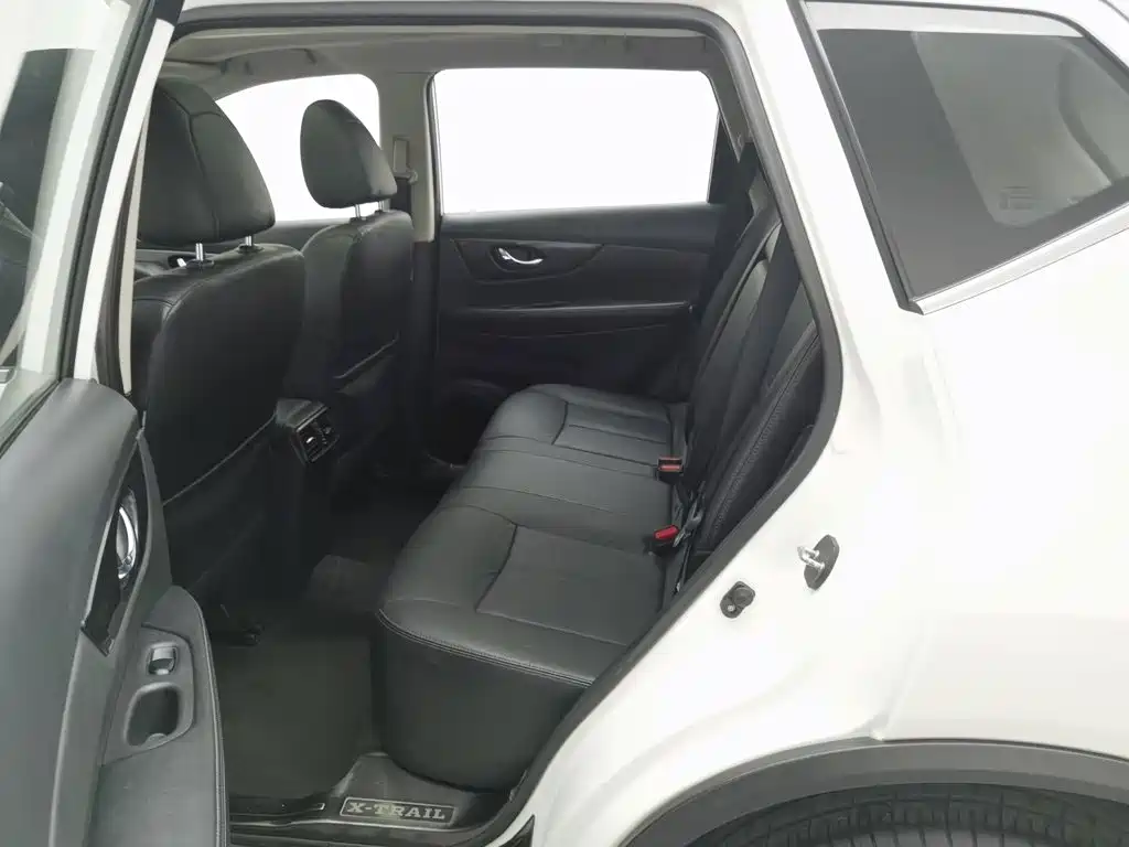 Nissan X-Trail — миниатюра 15