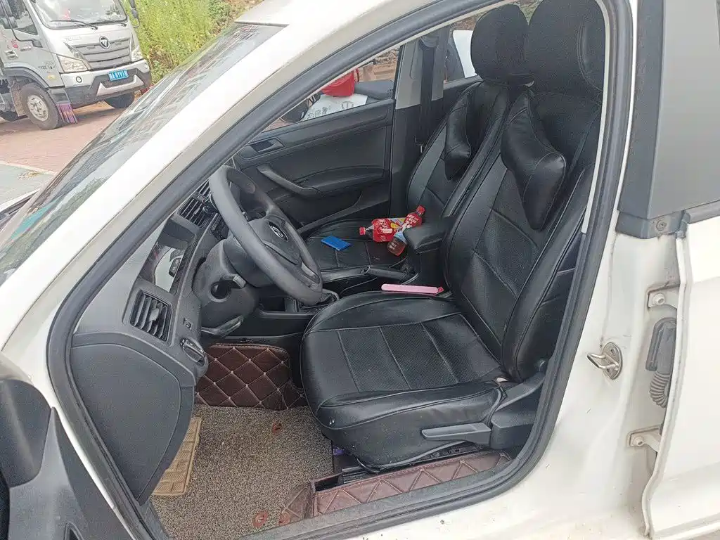 Volkswagen Santana — миниатюра 8