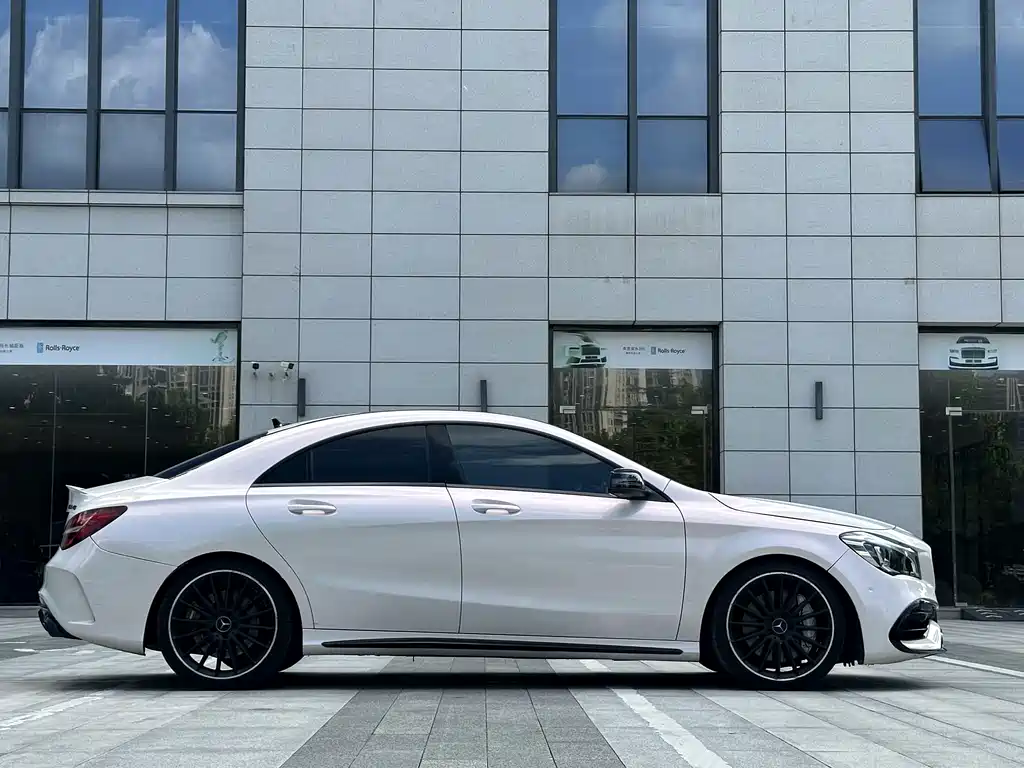 Mercedes-Benz CLA AMG — миниатюра 7