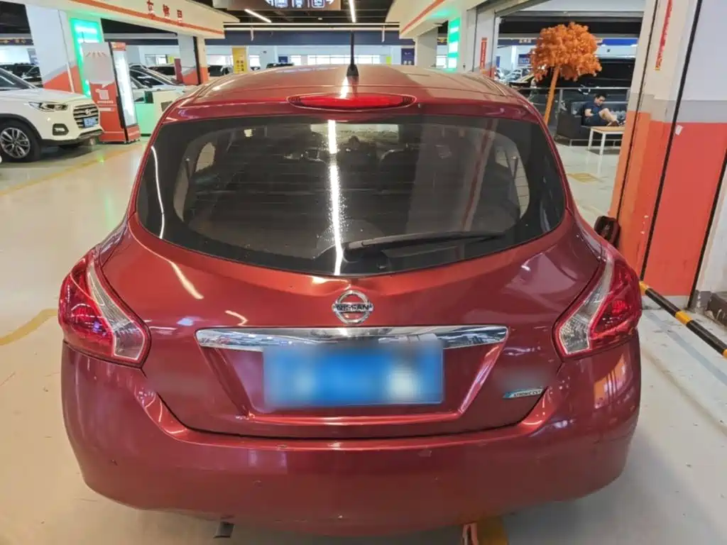 Nissan Tiida — миниатюра 6