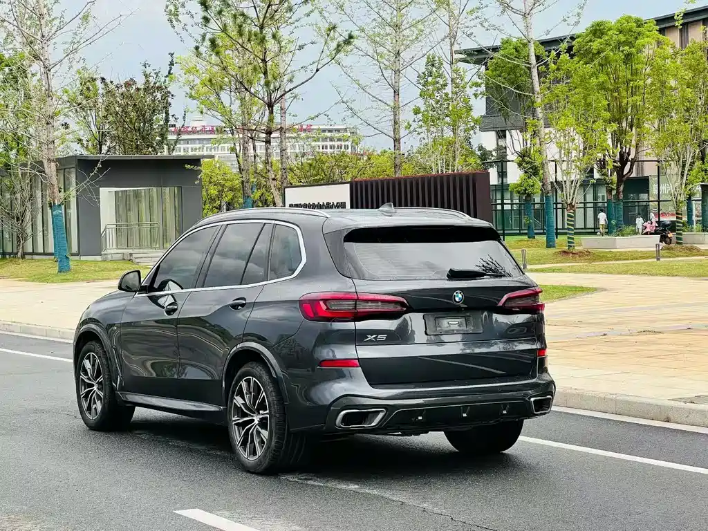 BMW X5 2021 xDrive30i M Sport