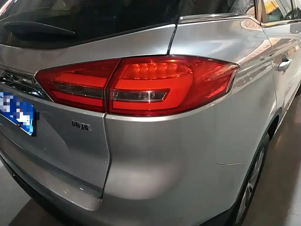 Geely Boyue — миниатюра 8