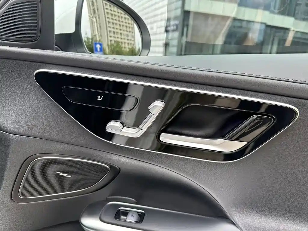 Mercedes-Benz C-Class — миниатюра 25