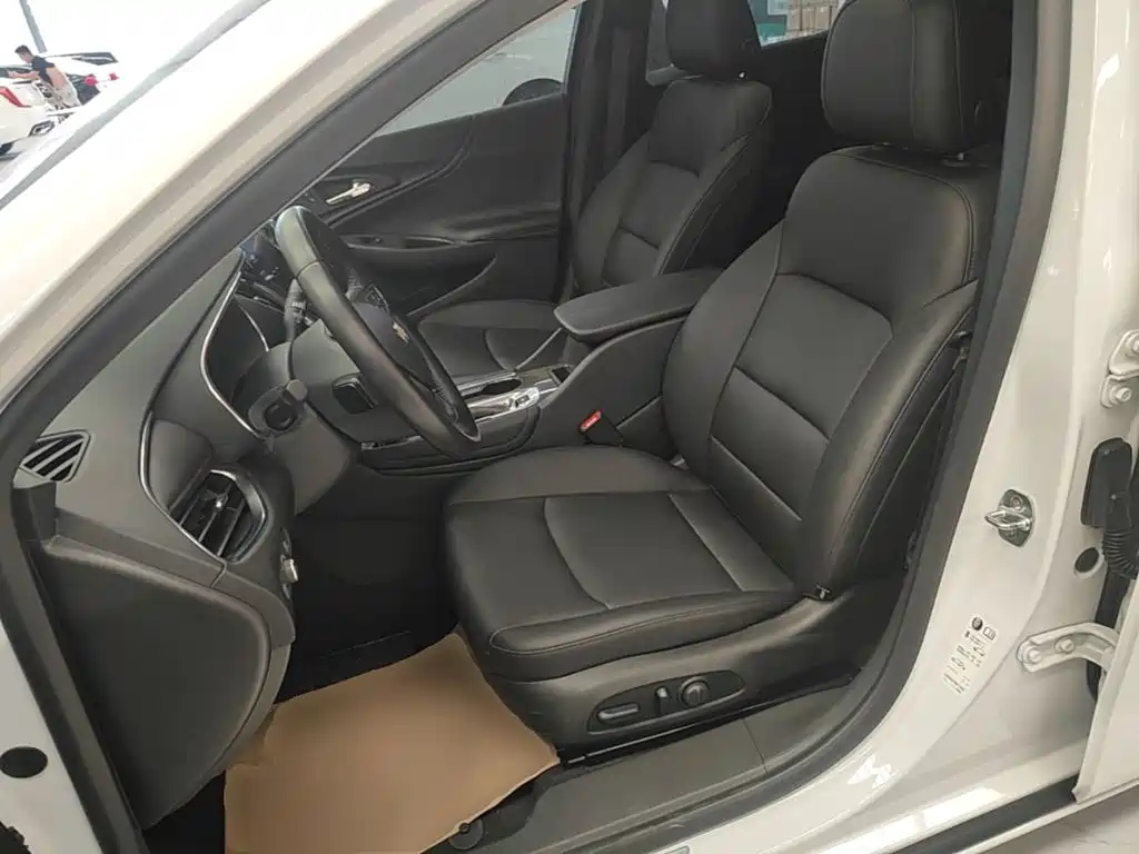 Chevrolet Malibu XL — миниатюра 15