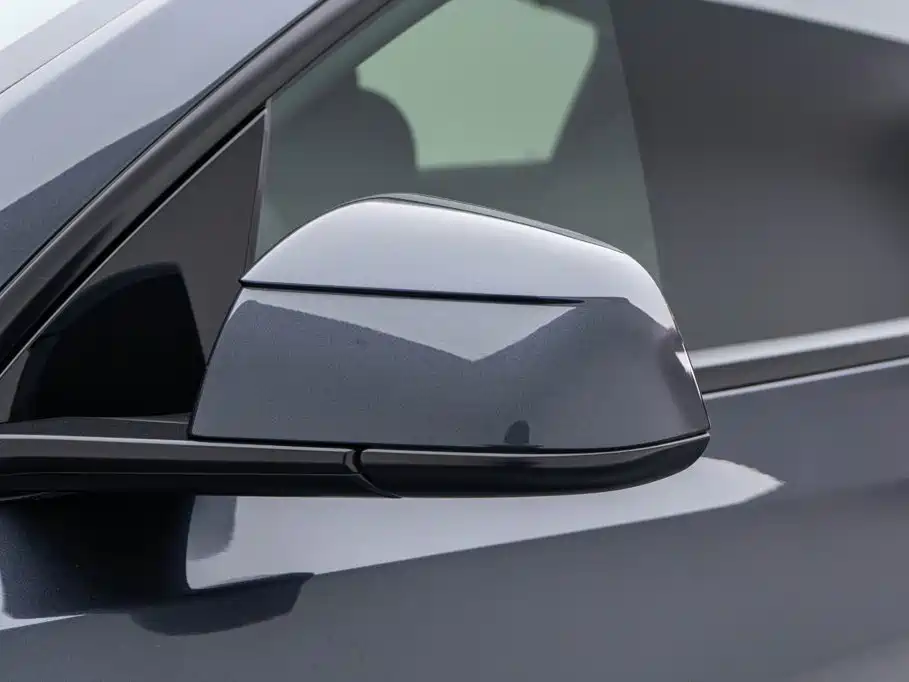 Tesla Model Y — миниатюра 22