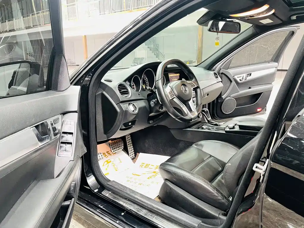 Mercedes-Benz C-Class AMG — миниатюра 11