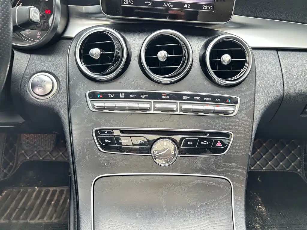 Mercedes-Benz C-Class — миниатюра 12