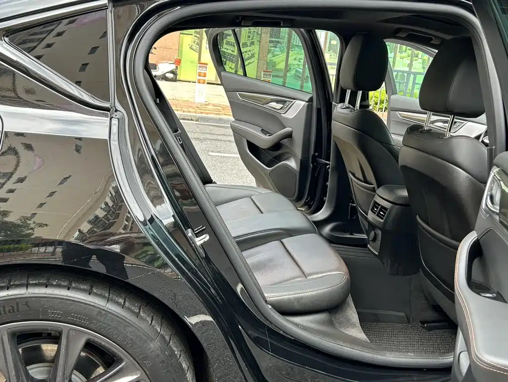 Cadillac CT5 — миниатюра 23