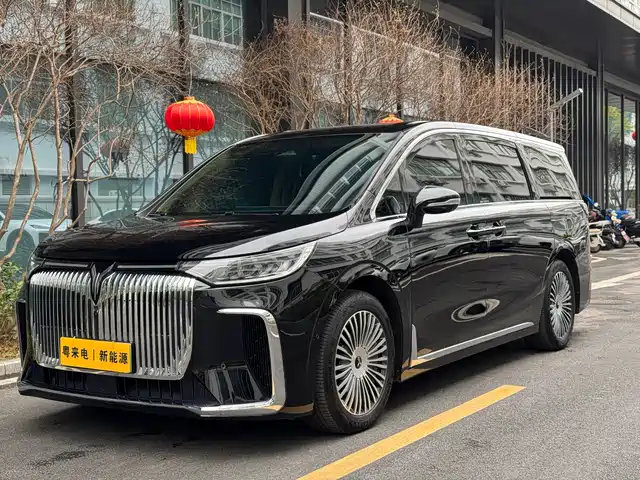 VOYAH LANTU DREAMER 2024