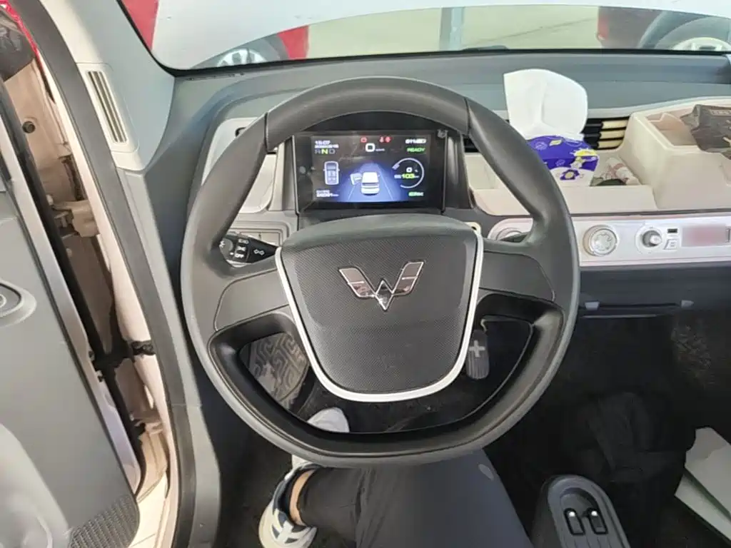 Wuling MINIEV — миниатюра 11