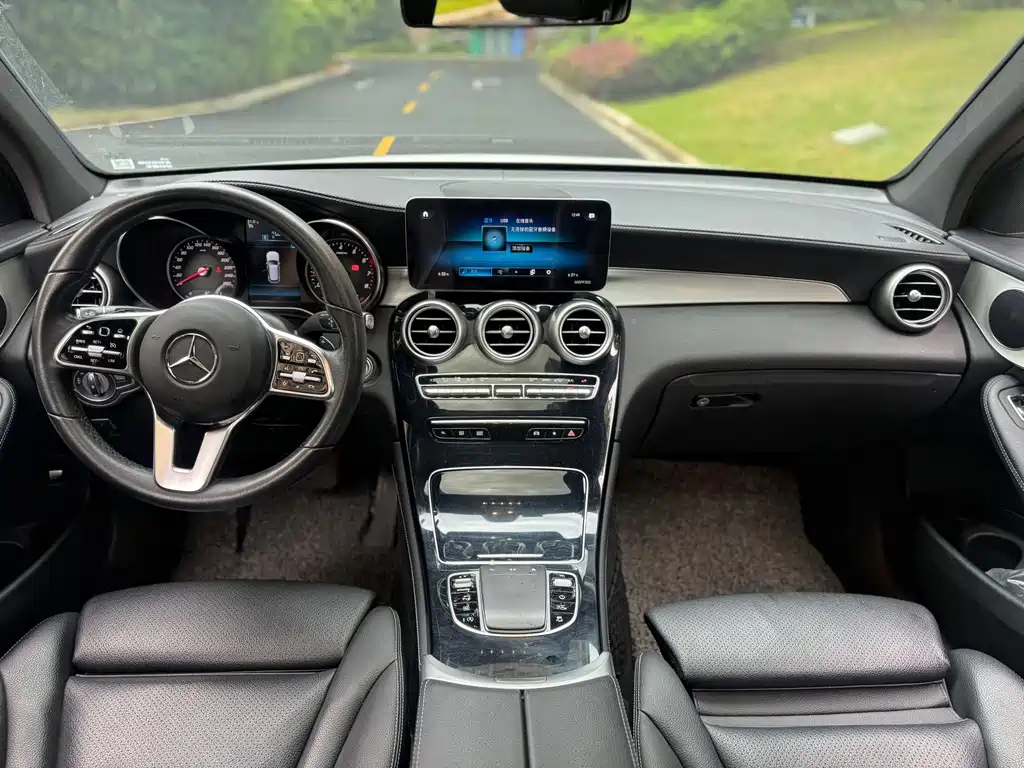 Mercedes-Benz GLC — миниатюра 9