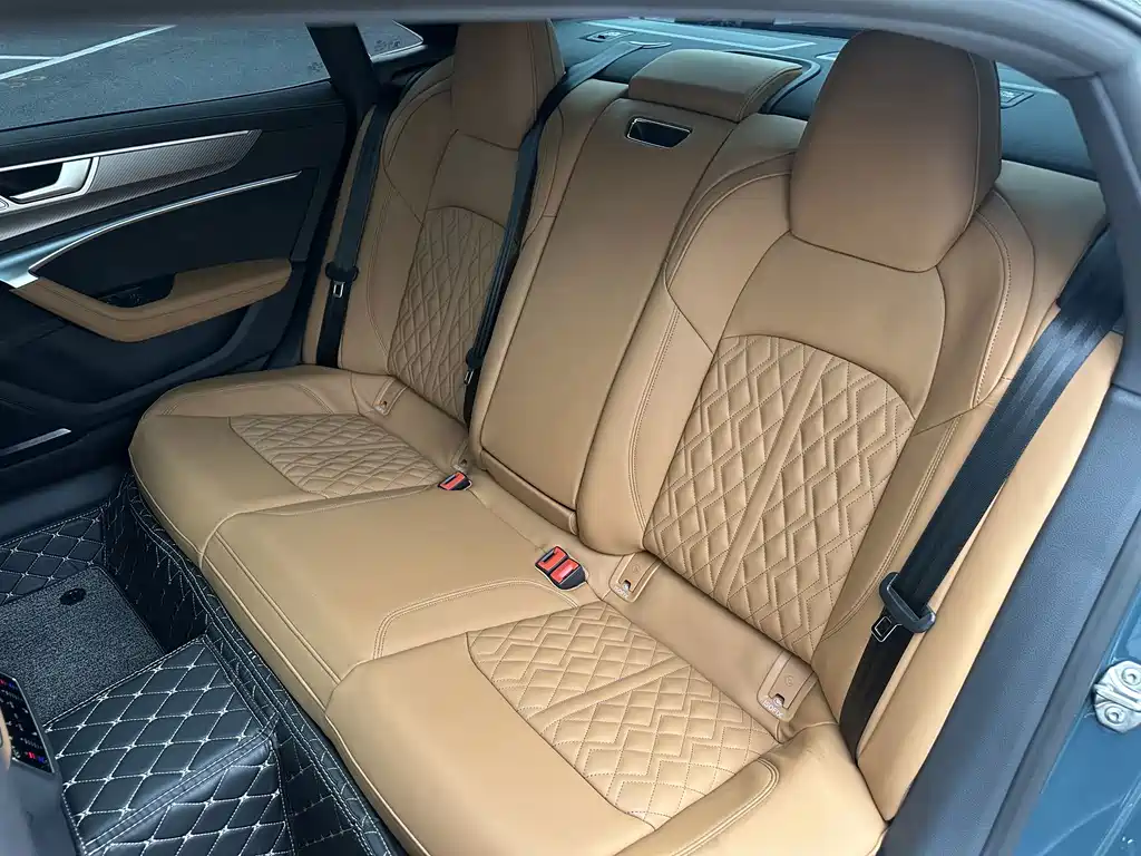 Audi A7L — миниатюра 14