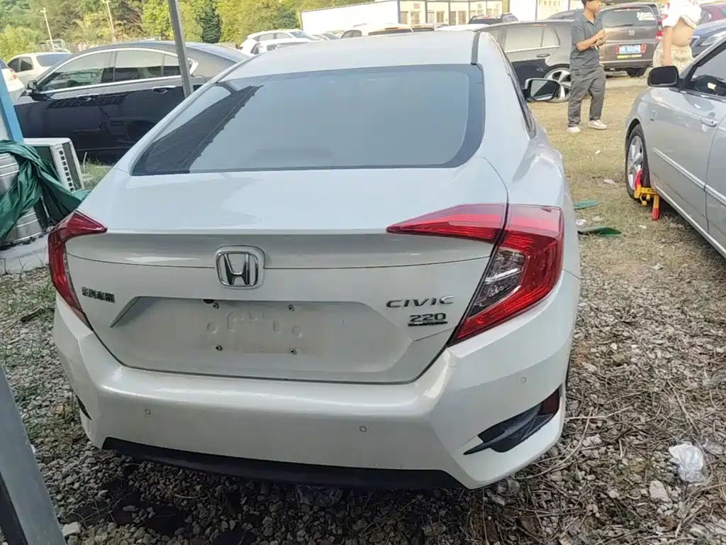Honda Civic — миниатюра 6