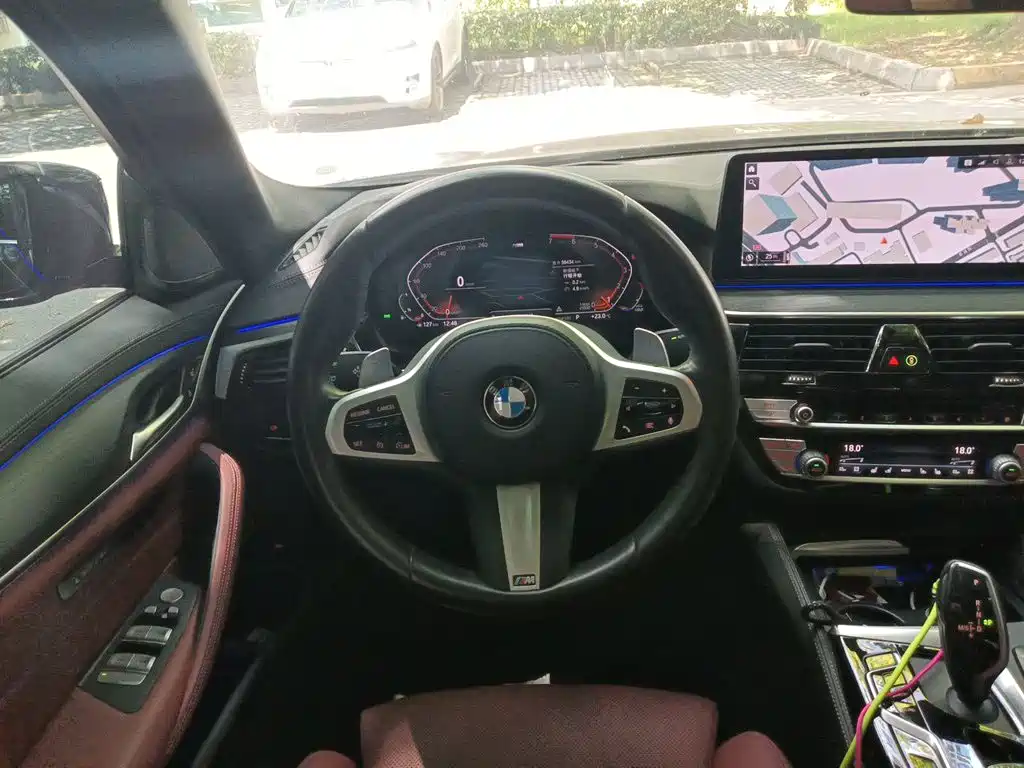 BMW 5 Series — миниатюра 3