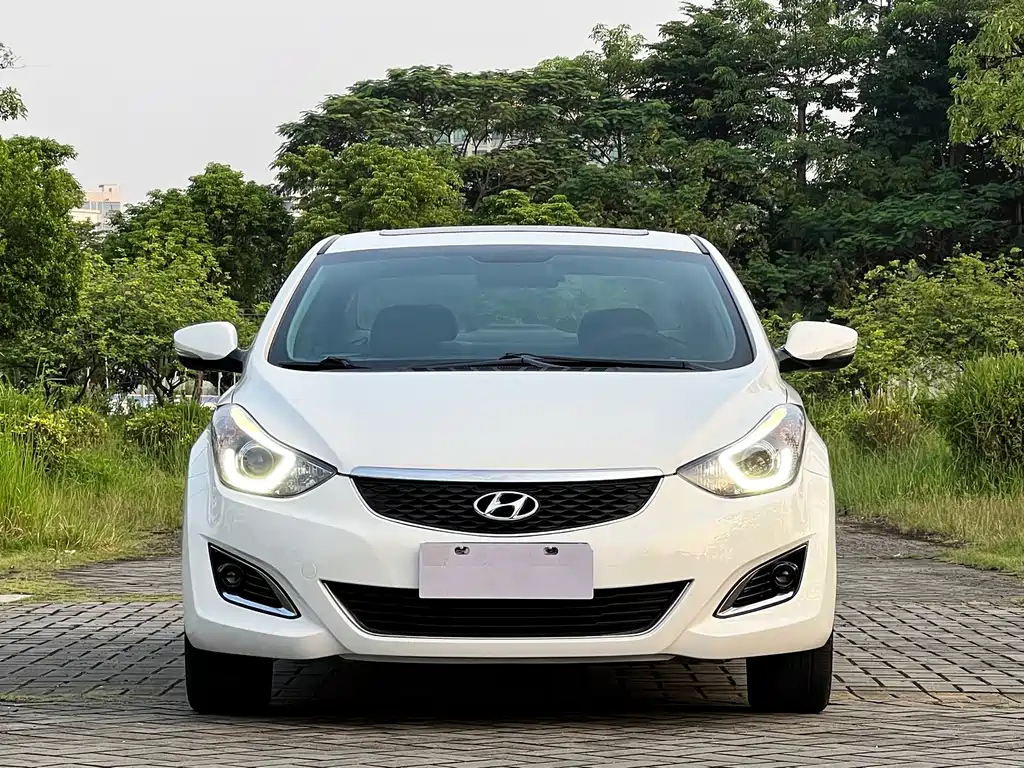 Hyundai Elantra Langdong — миниатюра 2