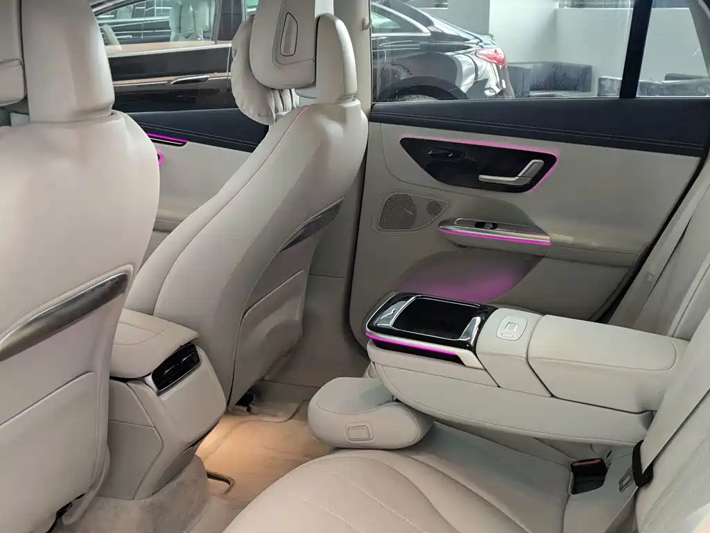 Mercedes-Benz EQE — миниатюра 11