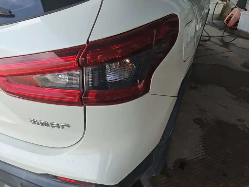 Nissan Qashqai — миниатюра 8