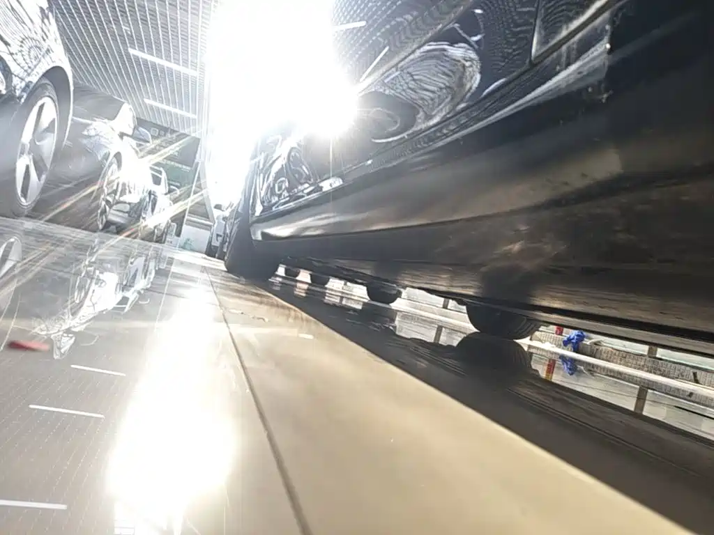 Tesla Model 3 — миниатюра 21