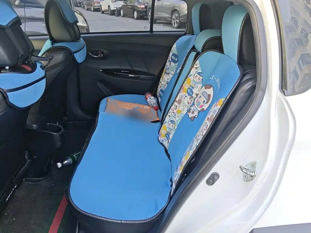 Toyota Yaris L — миниатюра 13