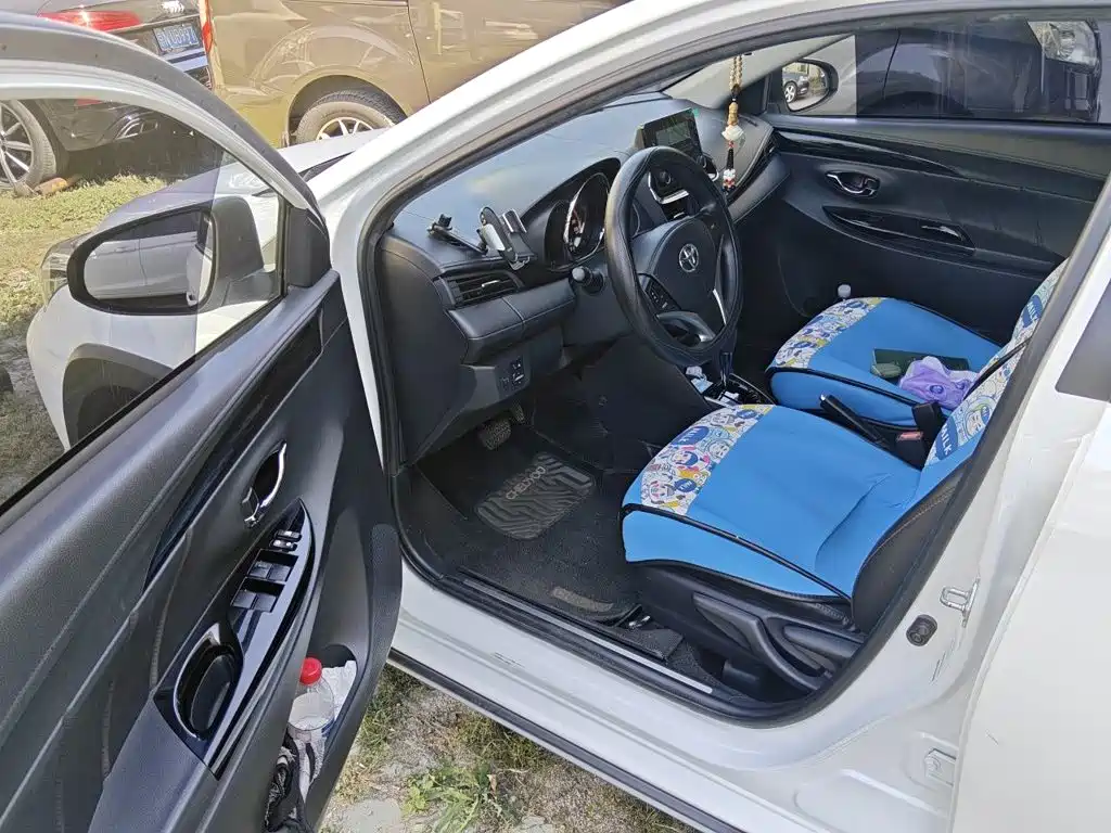 Toyota Yaris L — миниатюра 12