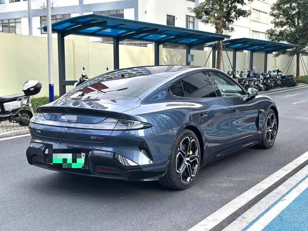 XIAOMI CAR XIAOMI SU7