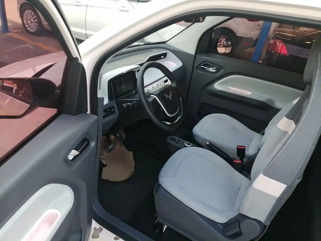 Wuling MINIEV — миниатюра 16
