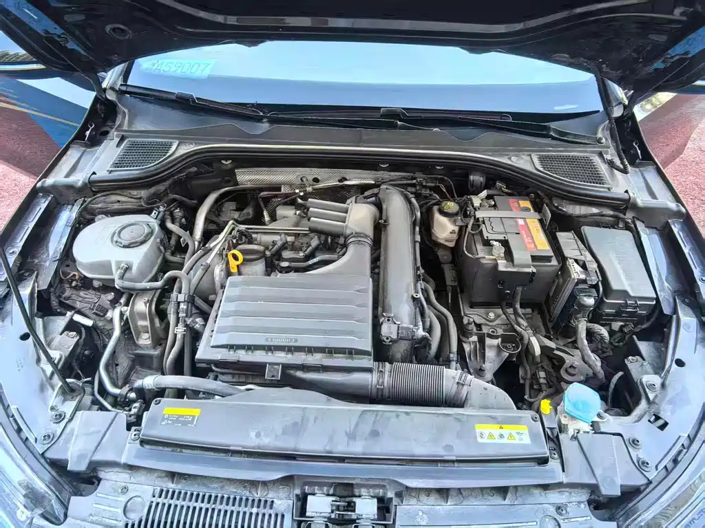 Volkswagen Golf — миниатюра 25
