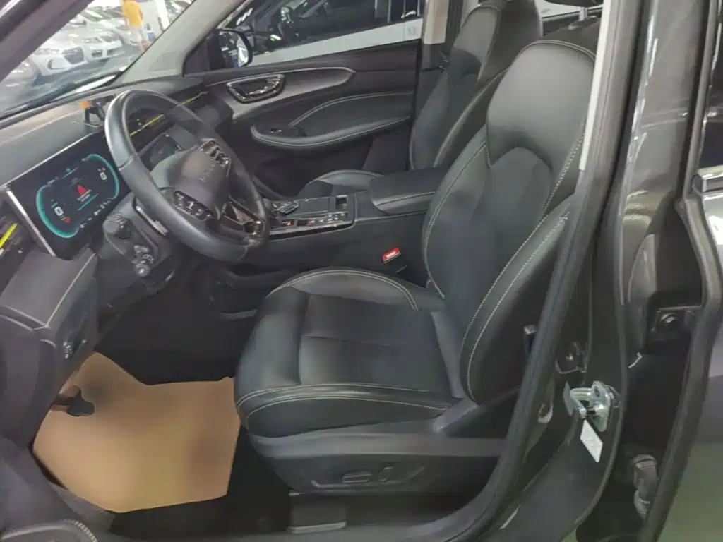 Roewe RX5 New Energy — миниатюра 15