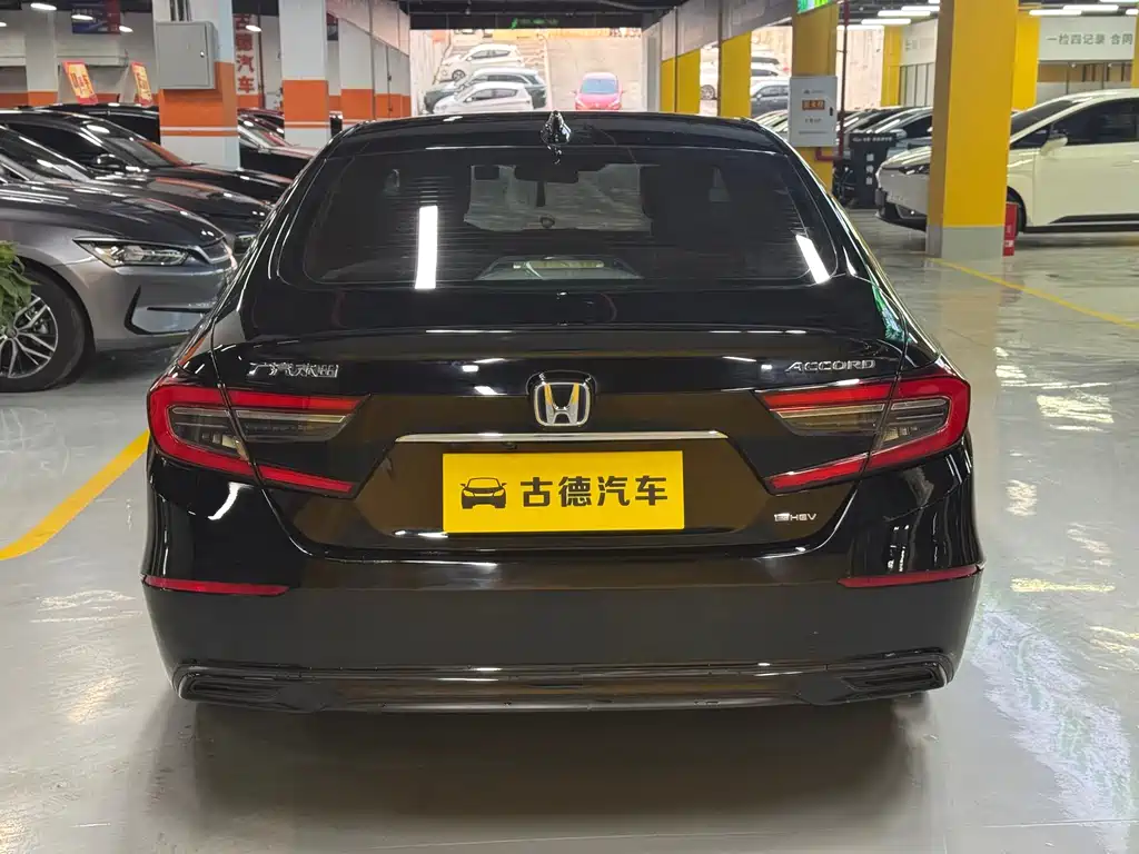 Honda Accord — миниатюра 6