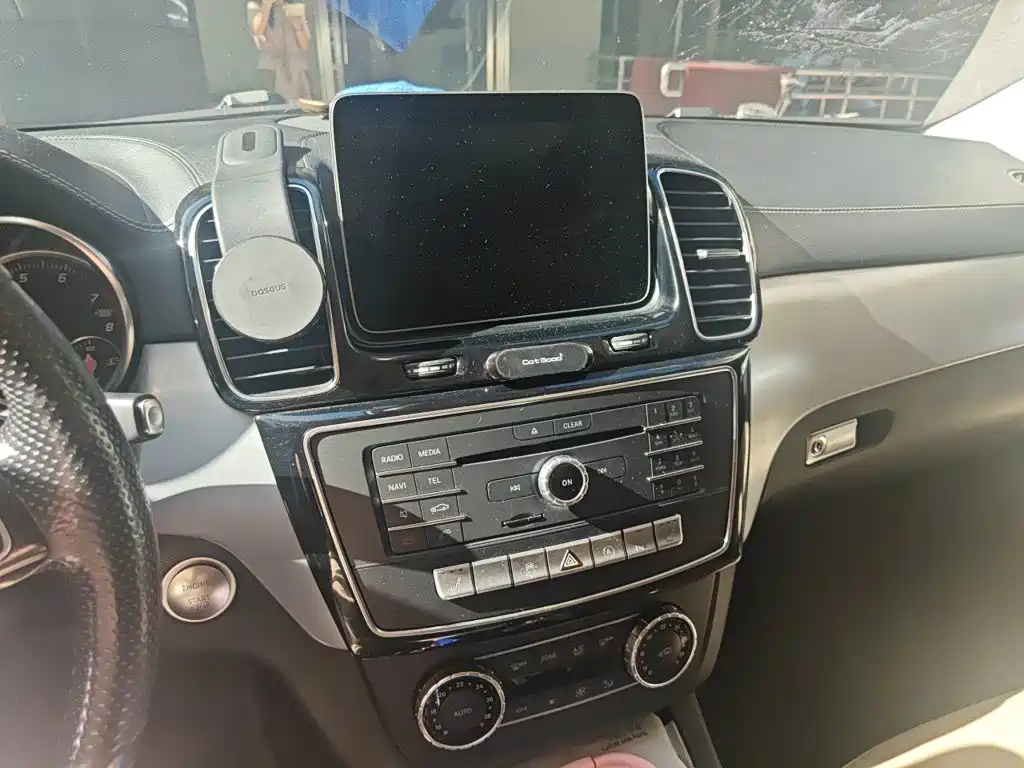 Mercedes-Benz GLE Coupe — миниатюра 14