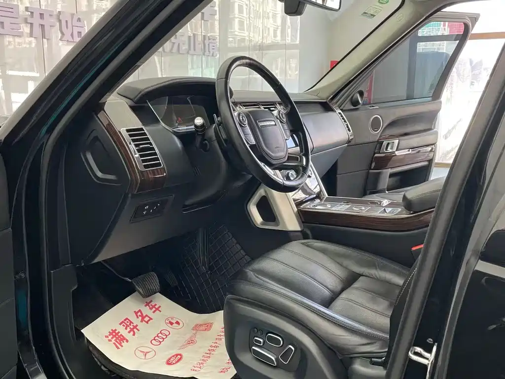 Land Rover Range Rover 2013 NA 5.0 V8 Vogue