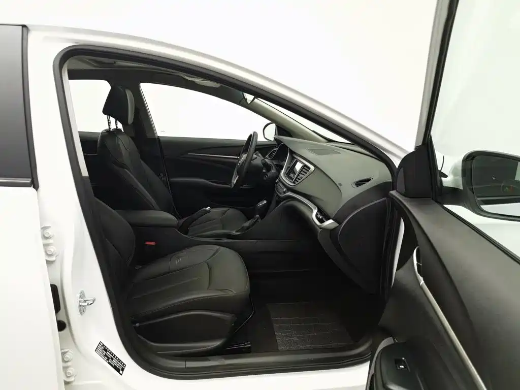 Buick Excelle — миниатюра 23