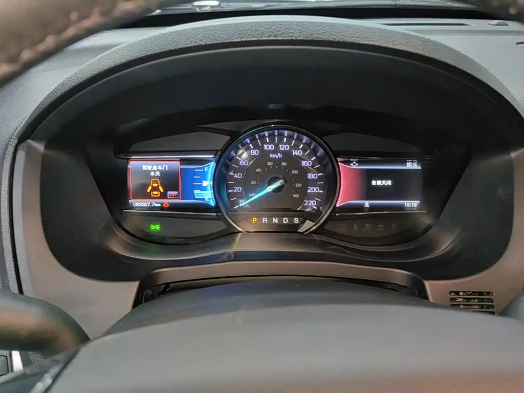 Ford Explorer (Import) — миниатюра 12
