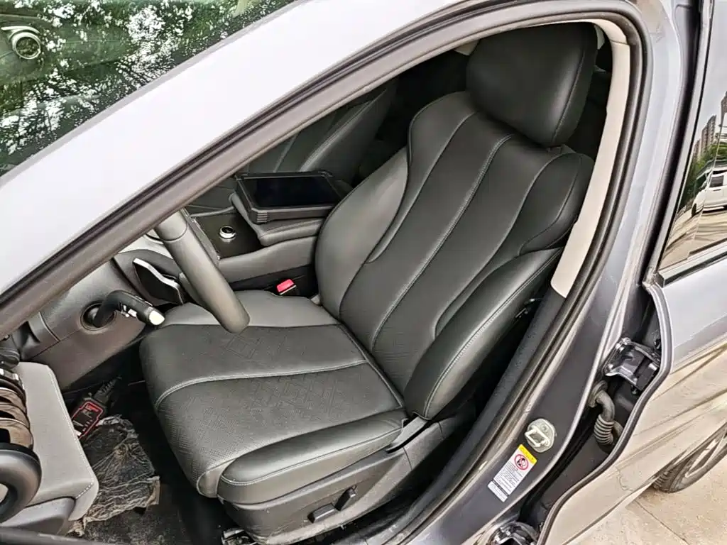 BYD Yuan Plus — миниатюра 15