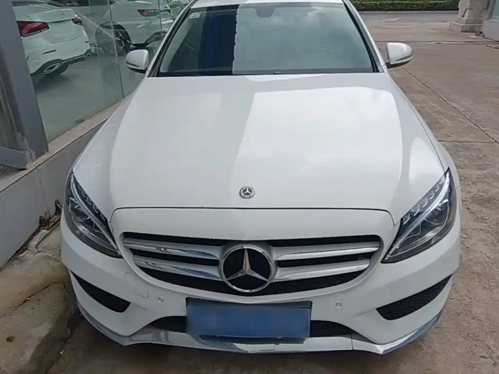 Mercedes-Benz C-Class — миниатюра 3