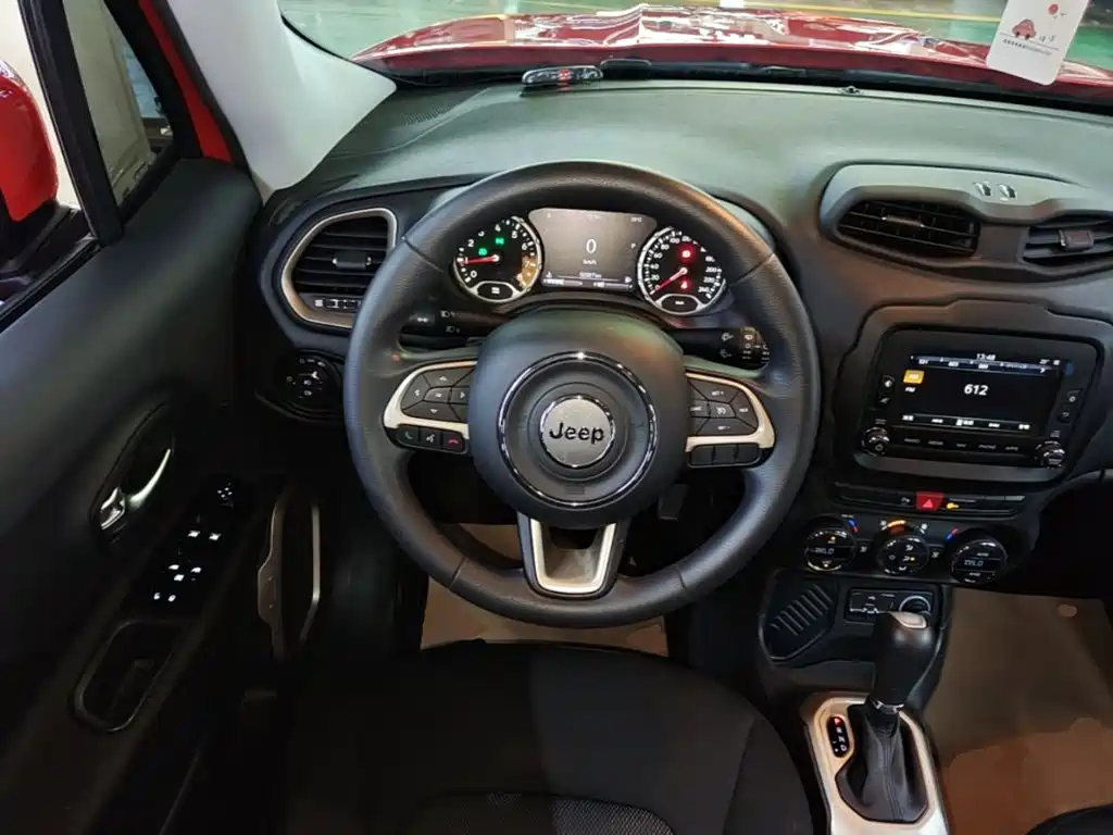 Jeep Renegade — миниатюра 11