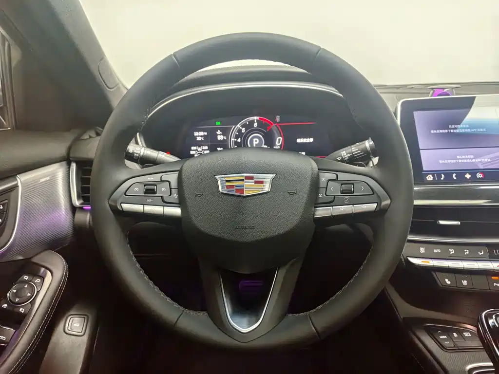 Cadillac CT5 — миниатюра 10