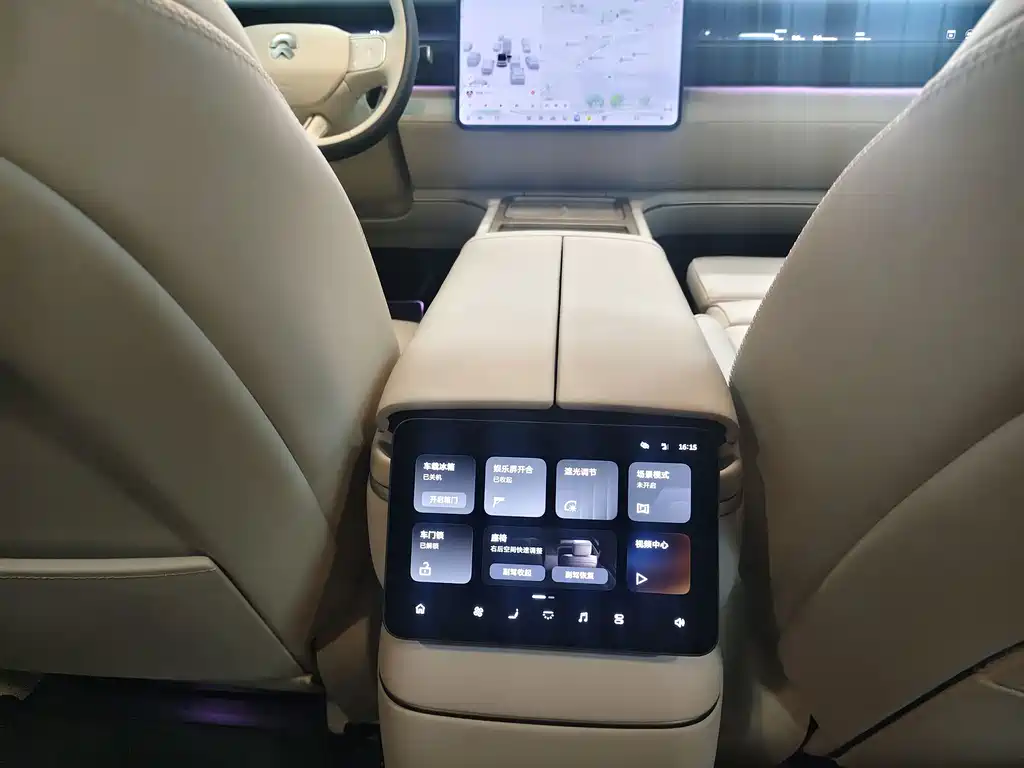 NIO ES8 — миниатюра 10