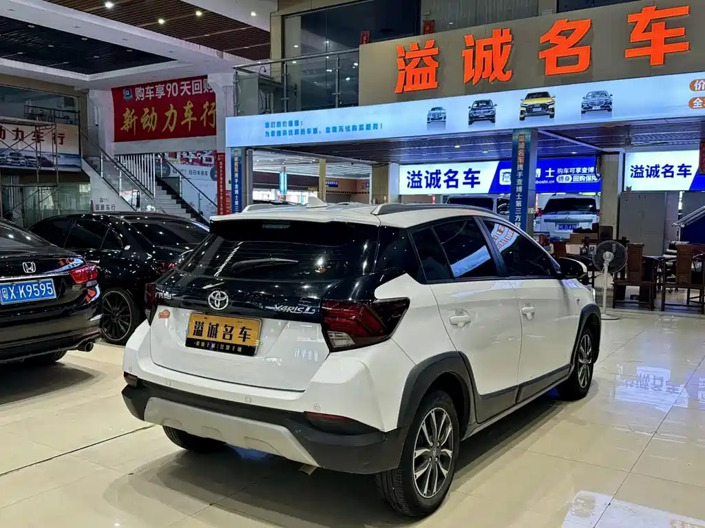 Toyota Yaris L — миниатюра 13