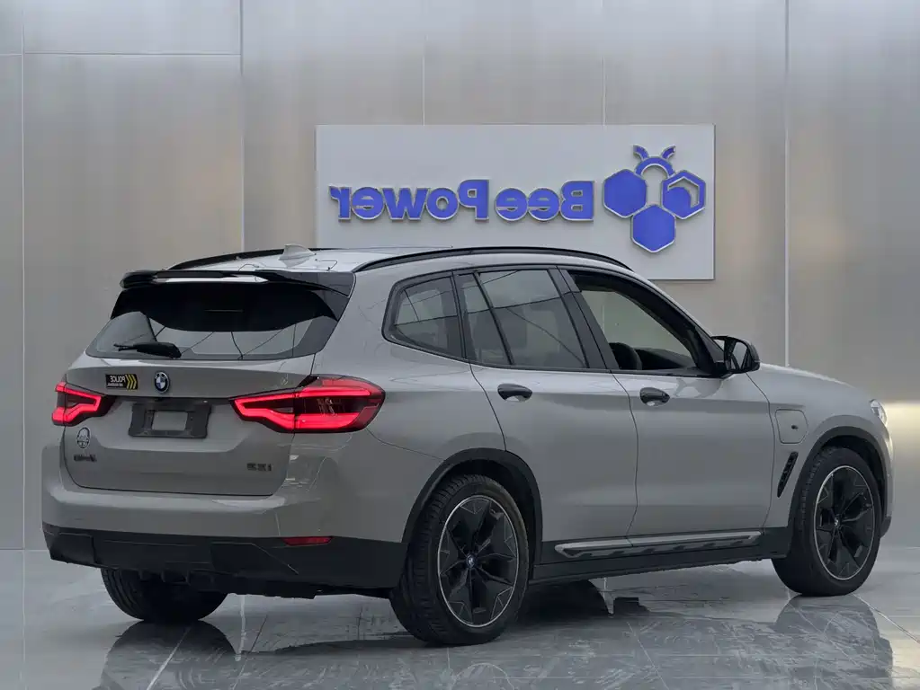 BMW iX3 — миниатюра 4