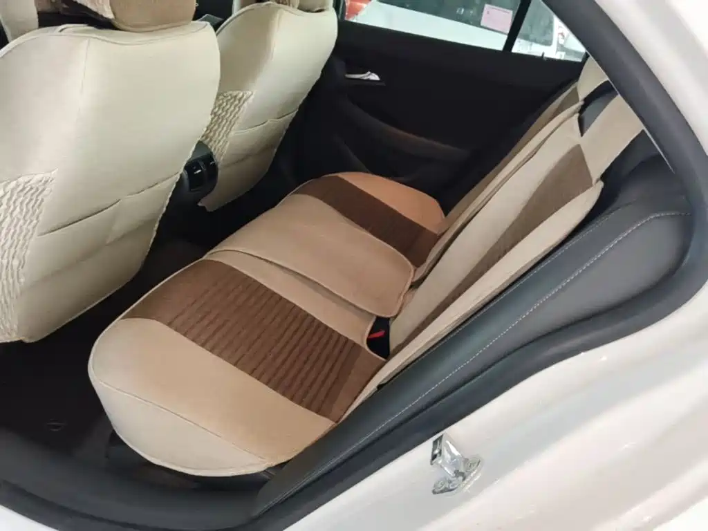 Chevrolet Malibu — миниатюра 17