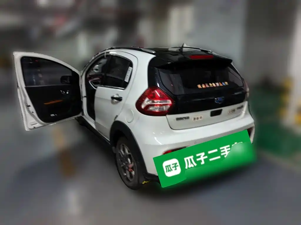 Geely Vision X1 — миниатюра 4