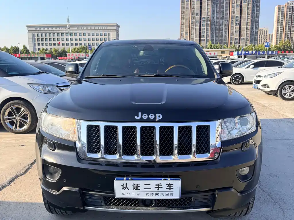 Jeep Grand Cherokee (Import) — миниатюра 2