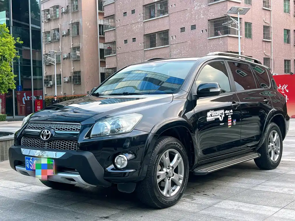 Toyota RAV4 2013